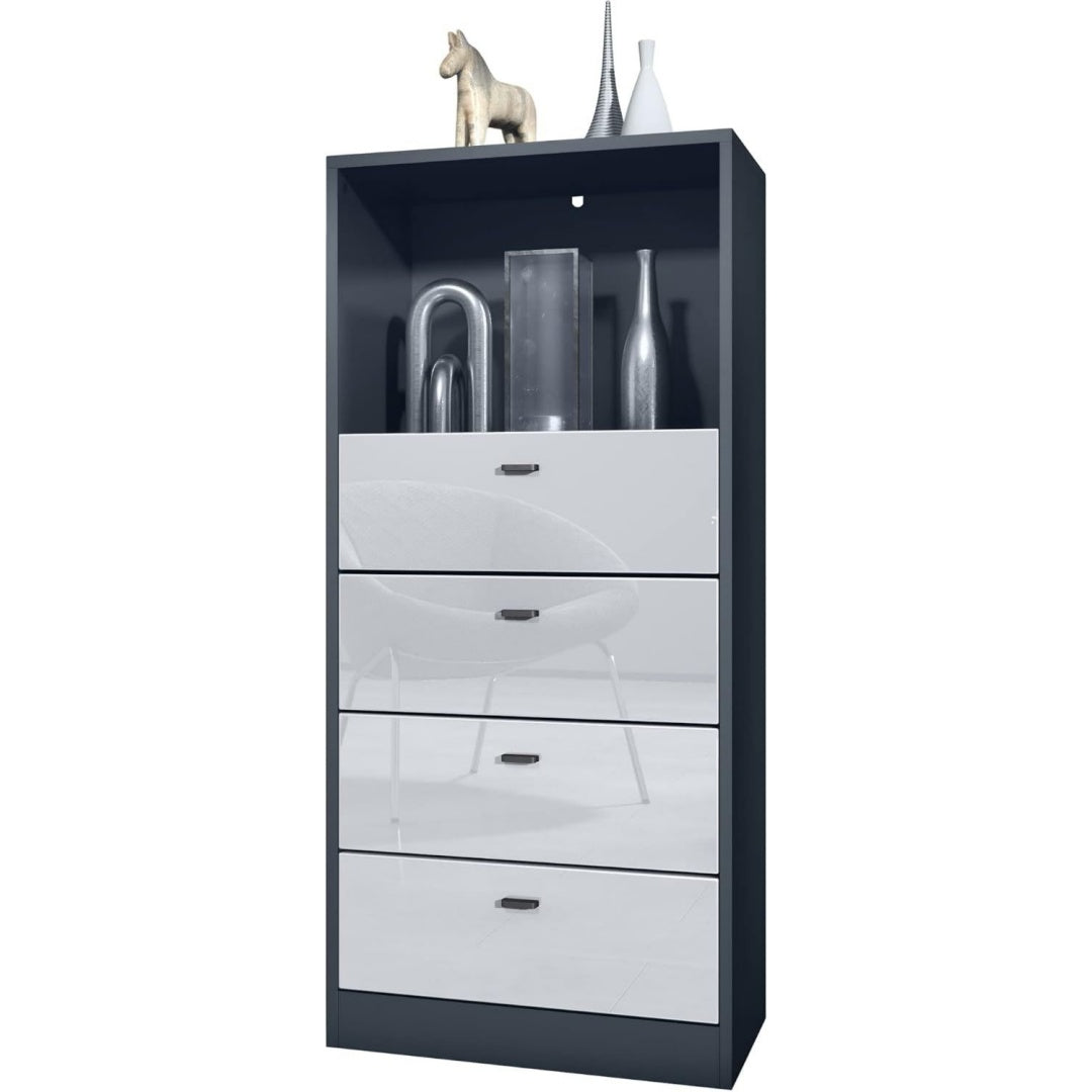 Offene Ablagen an dem Sideboard mit 56 x 125 x 36 cm