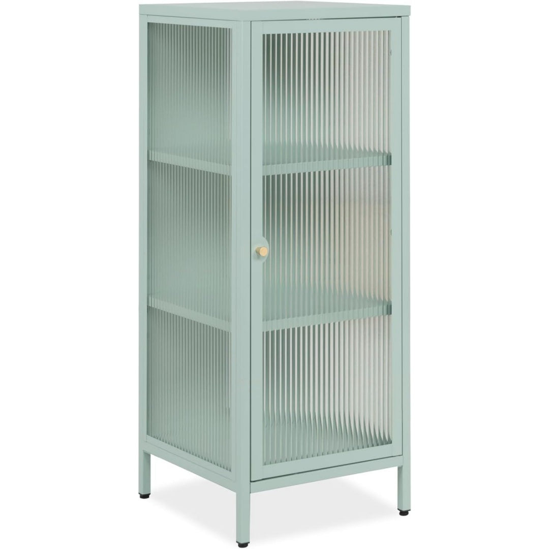 Das Sideboard setzt auf verstellbare Ablagen