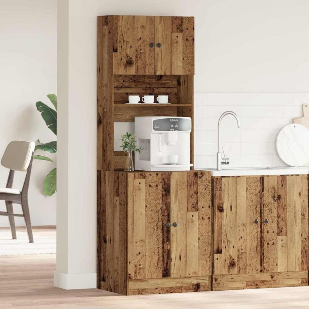 Das Sideboard zeigt 4 Tueren in Naturbraun