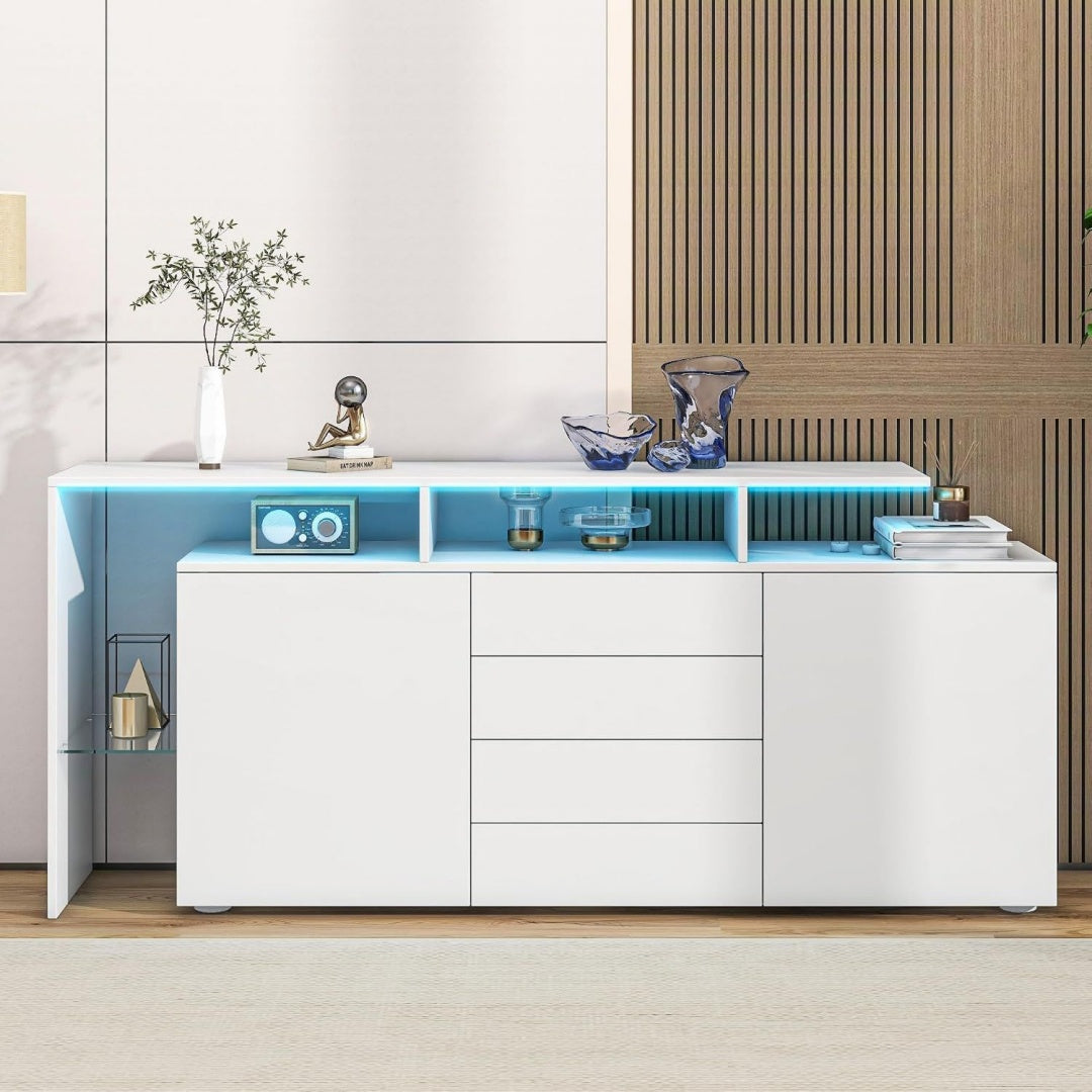 4 Schubladen und LED Beleuchtung an dem Sideboard