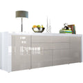 Sideboard mit 2 Tueren, glaenzenden Oberflaechen und geschlossenem Stauraum